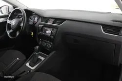 Skoda Octavia 1.6 TDI DSG AMBITION 105CV 5P # CAMARA TRASERA - Miniatura 12
