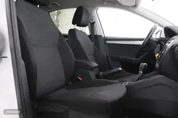 Skoda Octavia 1.6 TDI DSG AMBITION 105CV 5P # CAMARA TRASERA - Miniatura 18