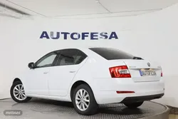 Skoda Octavia 1.6 TDI DSG AMBITION 105CV 5P # CAMARA TRASERA - Miniatura 5