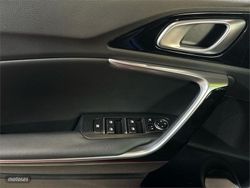 Kia Ceed 1.6 MHEV Tech DCT 100 kW (136 CV) - Miniatura 6