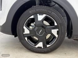 Kia Stonic 1.0 T-GDi MHEV Drive 74 kW (100 CV) - Miniatura 17