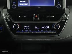 Toyota Corolla 1.8 HYBRID ACTIVE TECH E-CVT - Miniatura 11