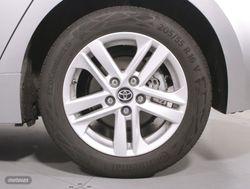 Toyota Corolla 1.8 HYBRID ACTIVE TECH E-CVT - Miniatura 8