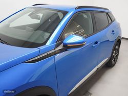 Peugeot 2008 Allure Pack Gasolina 130 S&S 6 Vel. MAN - Miniatura 8