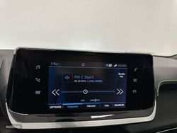 Peugeot 2008 Puretech 130 S&S 6 Vel. MAN GT - Miniatura 13