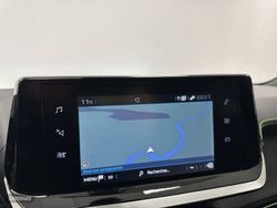 Peugeot 2008 Puretech 130 S&S 6 Vel. MAN GT - Miniatura 14