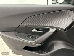 Peugeot 2008 Puretech 130 S&S 6 Vel. MAN GT - Miniatura 19