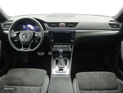 Skoda Superb 2.0 TDI 110KW DSG SPORTLINE COMBI - Miniatura 8