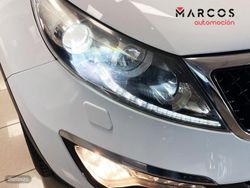 Kia Sportage 1.7 CRDi x-Tech Eco-Dynamics (P.Vision y Xenon) - Miniatura 19