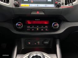 Kia Sportage 1.7 CRDi x-Tech Eco-Dynamics (P.Vision y Xenon) - Miniatura 23
