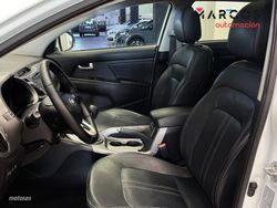 Kia Sportage 1.7 CRDi x-Tech Eco-Dynamics (P.Vision y Xenon) - Miniatura 9