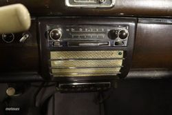 Mercedes 220 s Ponton - Miniatura 10