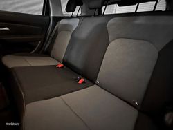 Dacia Duster 1.3 TCE 150CV Extreme EDC - Miniatura 13