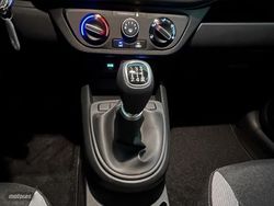 Hyundai i10 1.0 MPI 66CV Essence - Miniatura 10