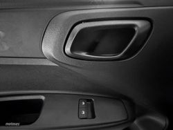 Hyundai i10 1.0 MPI 66CV Essence - Miniatura 11