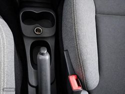 Fiat Panda 1.0 Hybrid 70CV City Life - Miniatura 18