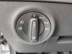Skoda Karoq 1.0 TSI 115CV Selection - Miniatura 19