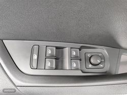 Skoda Karoq 1.0 TSI 115CV Selection - Miniatura 25