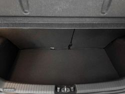 Hyundai i10 1.0 MPI 63CV Klass - Miniatura 18