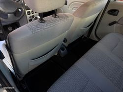 Dacia Logan Ambiance 1.4 - Miniatura 15