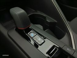 Toyota C-HR 2.0 200H Advance - Miniatura 15