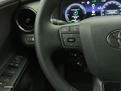 Toyota C-HR 2.0 200H Advance - Miniatura 17