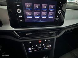 Volkswagen T-Roc 1.0 TSI 110CV Life - Miniatura 11