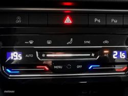 Volkswagen T-Roc 1.0 TSI 110CV Life - Miniatura 13