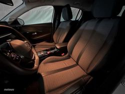 Peugeot 208 1.2 100CV Allure Pack EAT8 - Miniatura 15