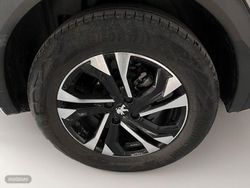 Peugeot 2008 1.2 130CV Allure EAT8 - Miniatura 18
