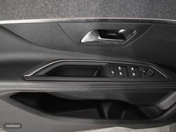 Peugeot 3008 1.5 BlueHDI 130CV Allure Pack EAT8 - Miniatura 14