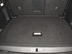 Peugeot 3008 1.5 BlueHDI 130CV Allure Pack EAT8 - Miniatura 17