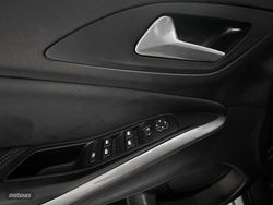 Opel Grandland X 1.2 Turbo 130CV Design Tech - Miniatura 12