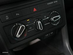 Volkswagen T-Cross 1.0 TSI 95CV Edition - Miniatura 11