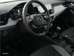 Skoda Kamiq 1.0 TSI 115CV Selection - Miniatura 22
