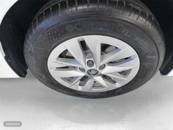 Skoda Fabia 1.0 TSI 115CV Selection DSG - Miniatura 19