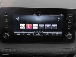 Skoda Fabia 1.0 TSI 115CV Selection DSG - Miniatura 13