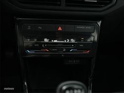 Volkswagen T-Cross 1.0 TSI 115CV Life - Miniatura 13