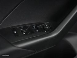 Volkswagen T-Cross 1.0 TSI 115CV Life - Miniatura 15