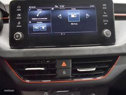 Skoda Kamiq 1.5 TSI 150CV Sport DSG - Miniatura 13
