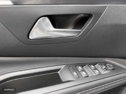 Peugeot 3008 1.2 130CV Allure Pack - Miniatura 19