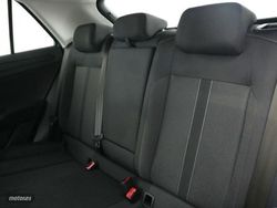 Volkswagen T-Roc 1.0 TSI 110CV Life - Miniatura 18