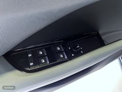 Audi Q3 Sportback Progressive e-hybrid S-Tronic - Miniatura 47