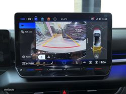 Volkswagen T-Roc R-Line 1.5 eTSI DSG - Miniatura 20