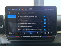 Volkswagen T-Roc R-Line 1.5 eTSI DSG - Miniatura 22