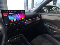 Volkswagen T-Roc R-Line 1.5 eTSI DSG - Miniatura 27