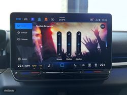 Volkswagen T-Roc R-Line 1.5 eTSI DSG - Miniatura 28