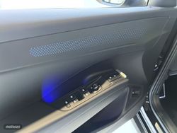 Volkswagen T-Roc R-Line 1.5 eTSI DSG - Miniatura 49