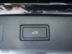 Volkswagen T-Roc R-Line 1.5 eTSI DSG - Miniatura 60