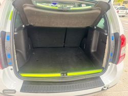 Dacia Duster Laureate dCi 90 4X2 EU6 - Miniatura 12